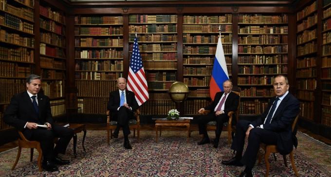 Poate Rusia să revină pe scena mondială ca actor major? Părerile sunt împărțite