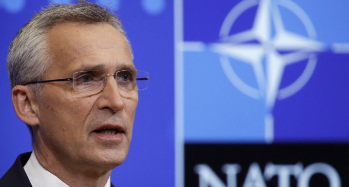 Jens Stoltenberg: NATO este gata să furnizeze arme Ucrainei câţiva ani