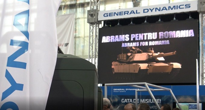 „Ambrams pentru România” – SUA au adus unul dintre cele mai moderne tancuri la BSDA, iar General Dynamics îl prezintă ca opțiune pentru România