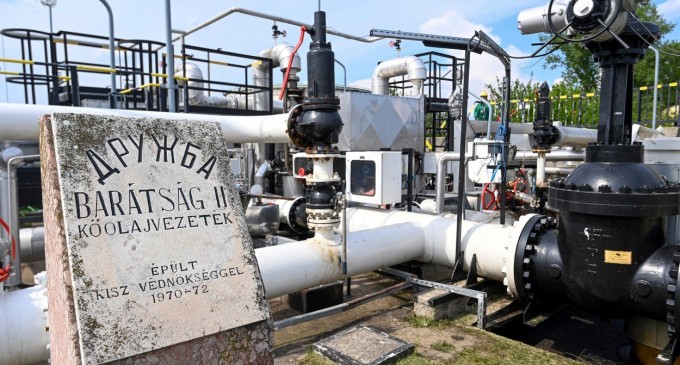 Ungaria are nevoie de până la 4 ani pentru a renunţa la petrolul rusesc, spune şeful de cabinet al lui Orban