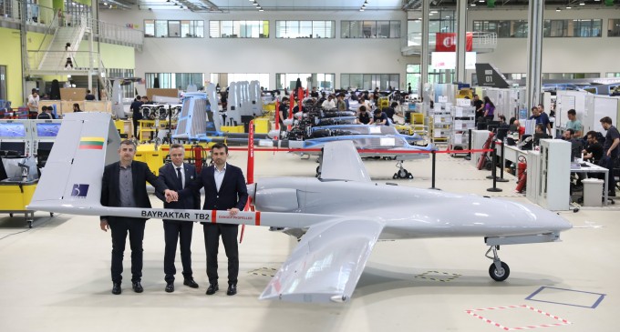 Turcia oferă gratis Ucrainei drona Bayraktar TB-2 pe care Lituania voia s-o cumpere din donații de la cetățeni