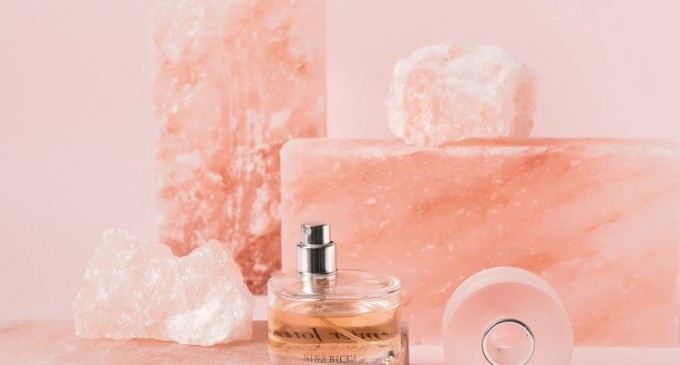 De ce să alegi cosmeticele organice? Află mai multe despre produsele verzi potrivite pielii umane