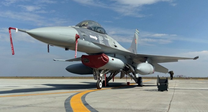 Ceremonie prilejuită de Ziua Aviaţiei Române şi a Forţelor Aeriene, la Bucureşti / Vor evolua aproximativ 20 de aeronave de diferite tipuri