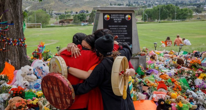 Canada: Papa „cere iertare pentru răul comis” împotriva populației indigene