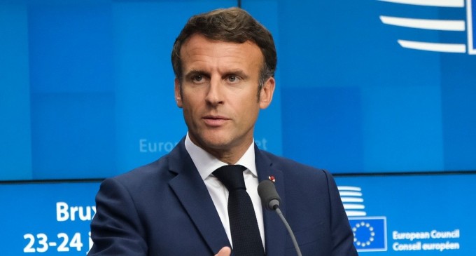 Franța și Algeria vor înființa un comitet mixt de istorici care să analizeze perioada colonială