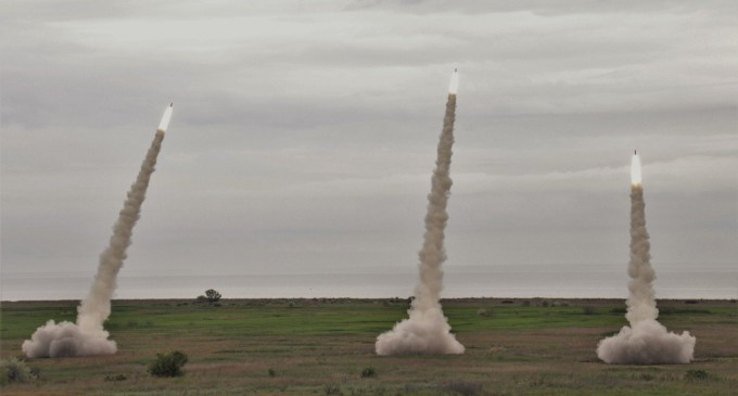 Nou ajutor militar SUA pentru Ucraina: Rachete pentru sistemele HIMARS, drone de supraveghere și, pentru prima dată, vehicule rezistente la mine