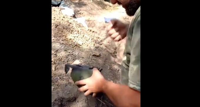 VIDEO După vestele antiglonț, ucrainenii au testat și căștile de protecție ale rușilor. Ce au aflat