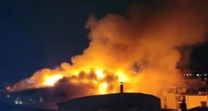 Dosar penal în urma incendiului de la penthouse-ul Persepolis unde blocul avea două etaje construite ilegal/Organele de cercetare penala, in joc de glezne pana la un posibil dezastru si in municipiul Ploiești?