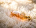 Cine a creat primul parfum și cum a evoluat industria de-a lungul timpului?