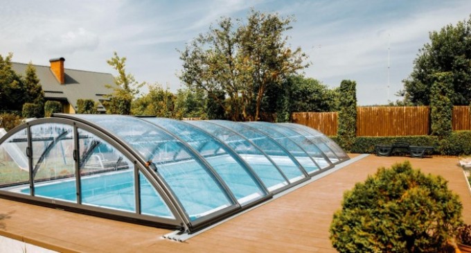 3 sfaturi pentru a te bucura de piscina ta 365 de zile pe an