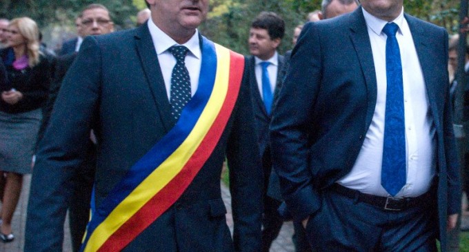 Primarul din Nădlac a intrat în PSD, fiind primit de Marcel Ciolacu / Fifor: Prin structură şi stil de lucru, s-a dovedit a fi un social-democrat autentic / Ce spunea liderul PSD Arad în urmă cu un an