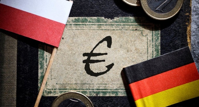 Polonia lansează o campanie diplomatică privind reparaţiile de război pe care le solicită Germaniei. „Declaraţiile despre responsabilitatea morală nu pot ţine loc unui acord just de plată a compensaţiilor”