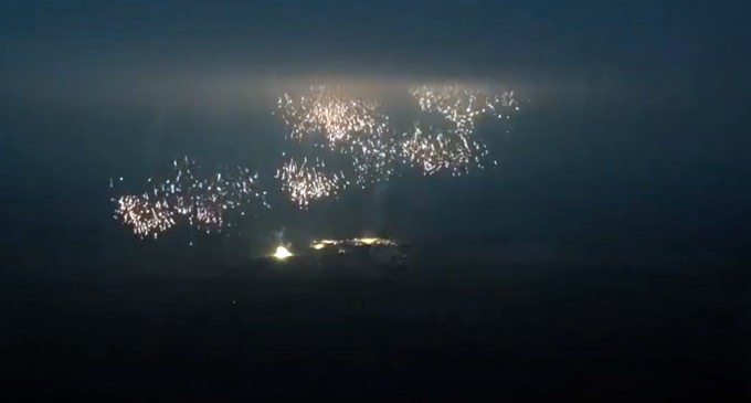 VIDEO Cum arată un atac al rușilor cu muniție incendiară filmat din dronă