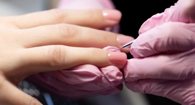 Care sunt principalele lucruri pe care trebuie să le ştii legat de manichiura cu gel?