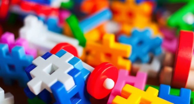 Cum să alegi un joc de construcție pentru copilul tău? 5 criterii de selecție