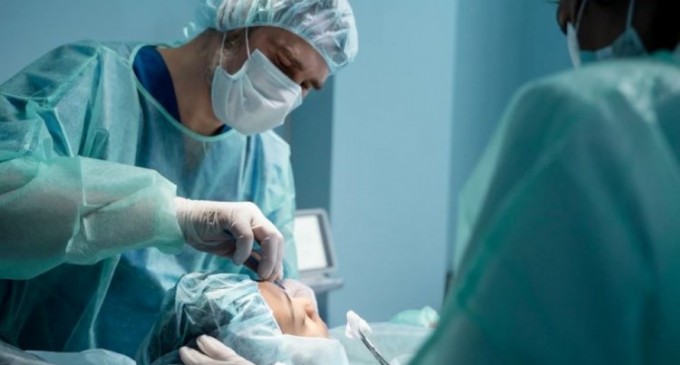 Cât costă operația de rinoplastie și cum alegi clinica potrivită pentru intervenție?