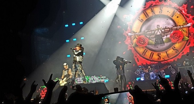 Trupa Guns N’ Roses a dat în judecată un magazin din Texas. Ce i-a supărat pe membrii trupei