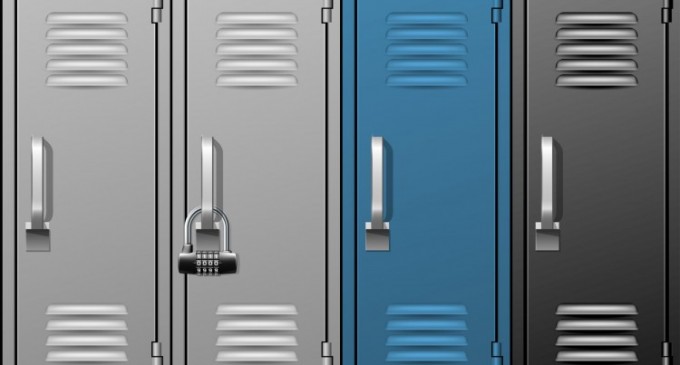 Uzina Mecanică Vâlcea – vestiare metalice la comandă