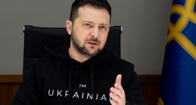 Zelenski: Este şocant că trebuie să convingem birocraţii sportului să refuze orice sprijin pentru statul terorist / Liderul ucrainean critică din nou CIO şi anunţă că i-a scris lui Macron