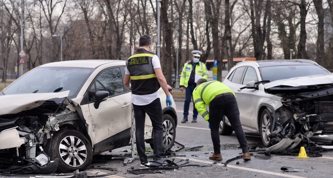 Guvernul nu va discuta vineri plafonarea prețurilor la RCA / ASF și-a retras proiectul