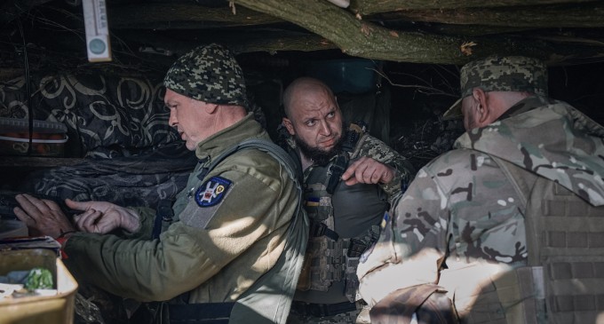 Ucraina controlează acum doar o treime din Bahmut, dar vrea să profite „foarte curând” de epuizarea rușilor