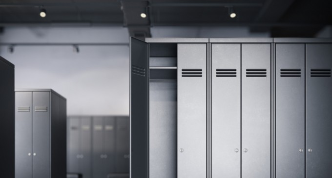 De ce sunt rafturile metalice o soluţie ingenioasă pentru garajul tău?