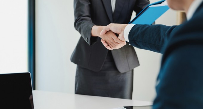 De ce ar trebui să externalizezi recrutarea personalului: beneficii pentru afacerea ta