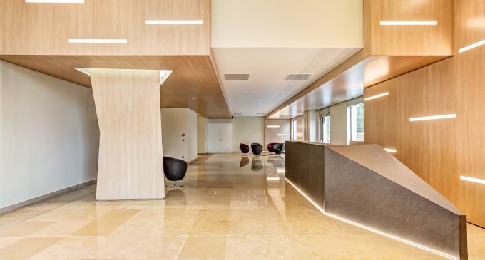 Avantajele și dezavantajele gresiei portelanate