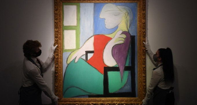 Mărturia unui reporter AFP despre ultimele luni din viaţa lui Picasso: Bătrânul spaniol se trezea târziu, dormea puţin noaptea, muncea mult, încă picta, rar îşi părăsea casa şi îi plăcea să fie vizitat