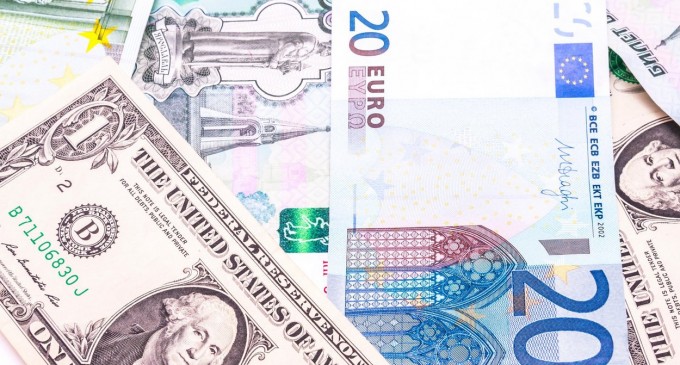 Rusia relaxează condiţiile privind vânzările de valută ale exportatorilor, pentru contractele în ruble