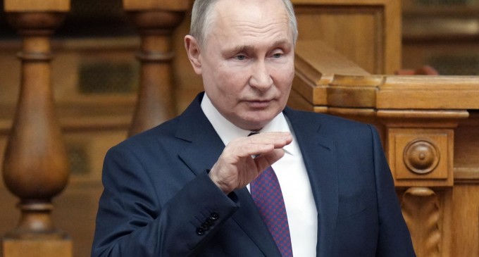 Putin spune că Rusia trebuie să acționeze rapid în fața „agresiunii economice” a Occidentului