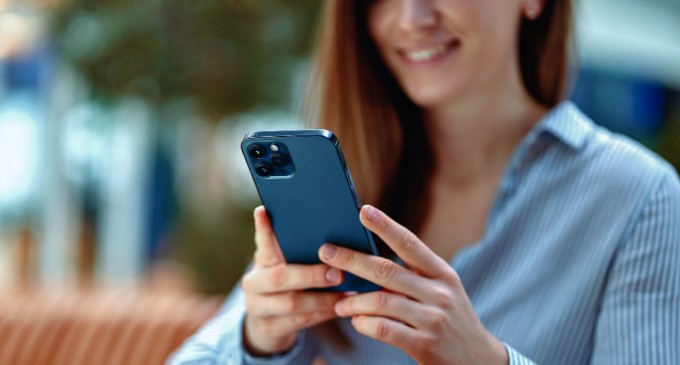 Cum să-ți găsești vocea și stilul unic ca blogger