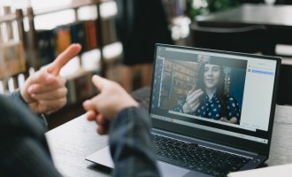 Comunicarea eficientă prin utilizarea rețelelor de socializare.