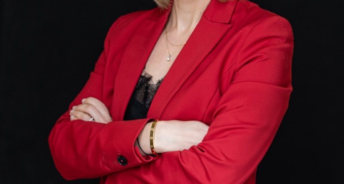 40% mai multe vânzări pentru antreprenorii români care vând pe marketplace-ul regional eMAG