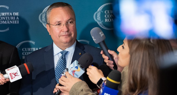 Liberalii care nu votează eliminarea pensiilor parlamentarilor vor fi excluși din partid