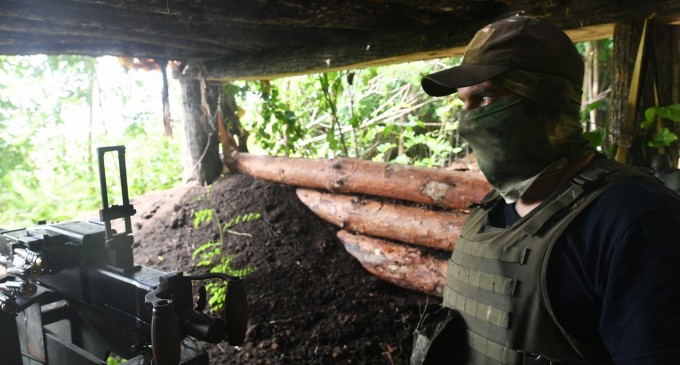 Înconjurați de cadavrele camarazilor, soldații ruși se sinucid pentru a nu fi capturați de ucraineni