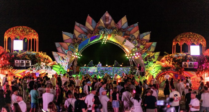 Festivalul Neversea, ziua 1- Peste 65.000 de participanți