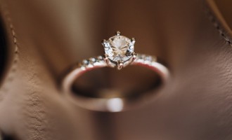 Cum să îngrijești bijuteriile cu diamante: 3 secrete pentru a le menține strălucitoare