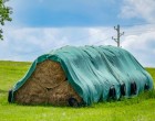 Depozitarea corectă a baloților: cum să asiguri calitatea furajelor pe termen lung?