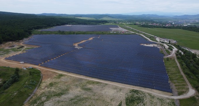 Parcul fotovoltaic Doicești-Șotânga 80 MW a fost pus în funcțiune. Investiția face parte din Complexul Energetic Doicești, care va include Centrala SMR și Parcul Fotovoltaic Doicești