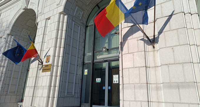 Cum arată lista posturilor vacante din instituțiile de stat pe care ar vrea să le desființeze Ciolacu / Ministrul Finanțelor: Sunt peste 16.000 de şefi la banii publici