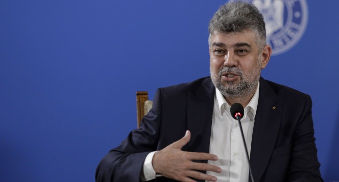 Încăierările turiștilor de la mare cu jandarmii sau cu salvamarii. Ciolacu cere „toleranţă zero faţă de toţi aşa-zişii bombardieri”