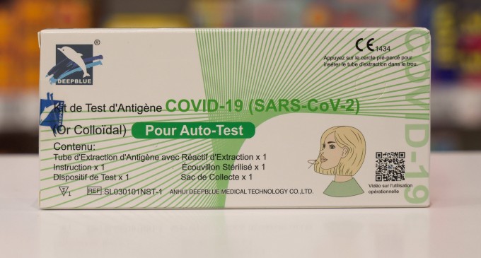 Subvarianta BA.2.86 a coronavirusului, care prezintă multiple mutații, a fost identificată în mai multe țări, dar ar trebui să ne facem griji?