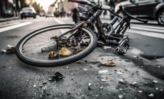 Accidentele pe bicicletă și impactul acestora asupra spatelui și genunchilor