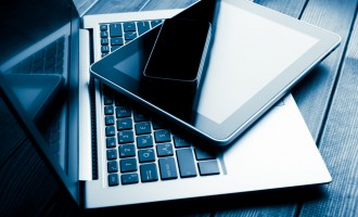 Laptop sau tabletă? Iată care sunt beneficiile fiecărui produs