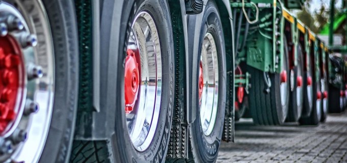 Tehnologia avansată folosită în producția cauciucurilor de camion