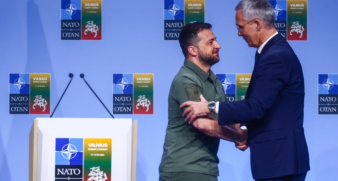 VIDEO Șeful NATO, vizită supriză la Kiev: Armata ucraineană înaintează treptat / Zelenski: Aderarea Ucrainei la NATO, o chestiune de timp