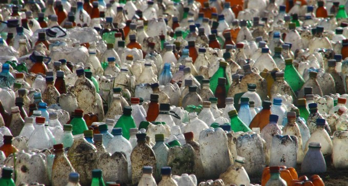 Ministrul Mediului respinge solicitarea de amânare pentru intrarea în vigoare a sistemului de garanţie-returnare: Este crucial să înceapă la 30 noiembrie