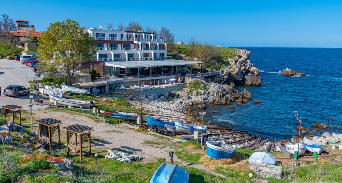 FOTO Dronă cu o bombă lipită de ea, găsită într-un sat bulgăresc aflat la 30 km de Vama Veche