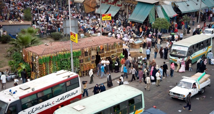 Președintele Egiptului cere măsuri de control a numărului de copii născuți, pe modelul Chinei